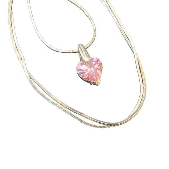 Sterling silver necklace with pink heart gemstone - Picture 1 of 2